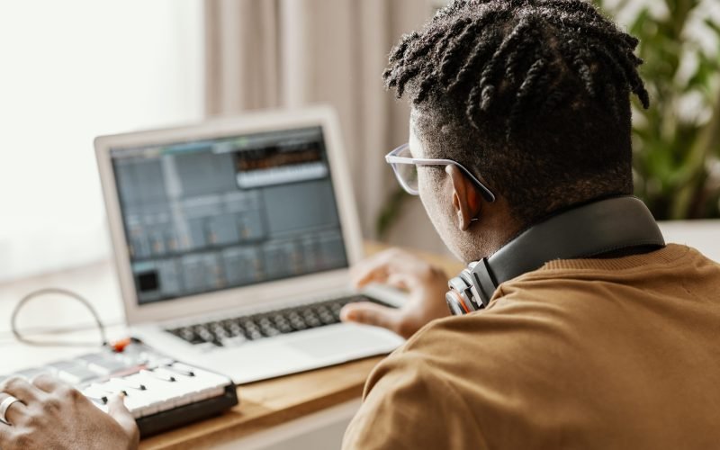Remote Video Editor Job @ UCM Global Talent - ₦25k per 15 minutes vlog